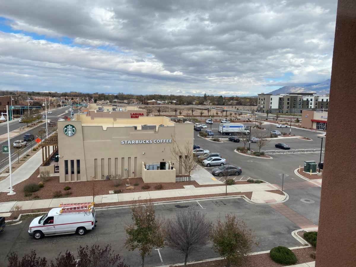 Holiday Inn Express & Suites Albuquerque Historic Old Town By Ihg Екстер'єр фото