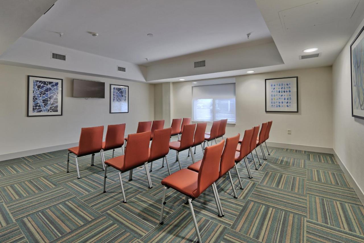 Holiday Inn Express & Suites Albuquerque Historic Old Town By Ihg Екстер'єр фото