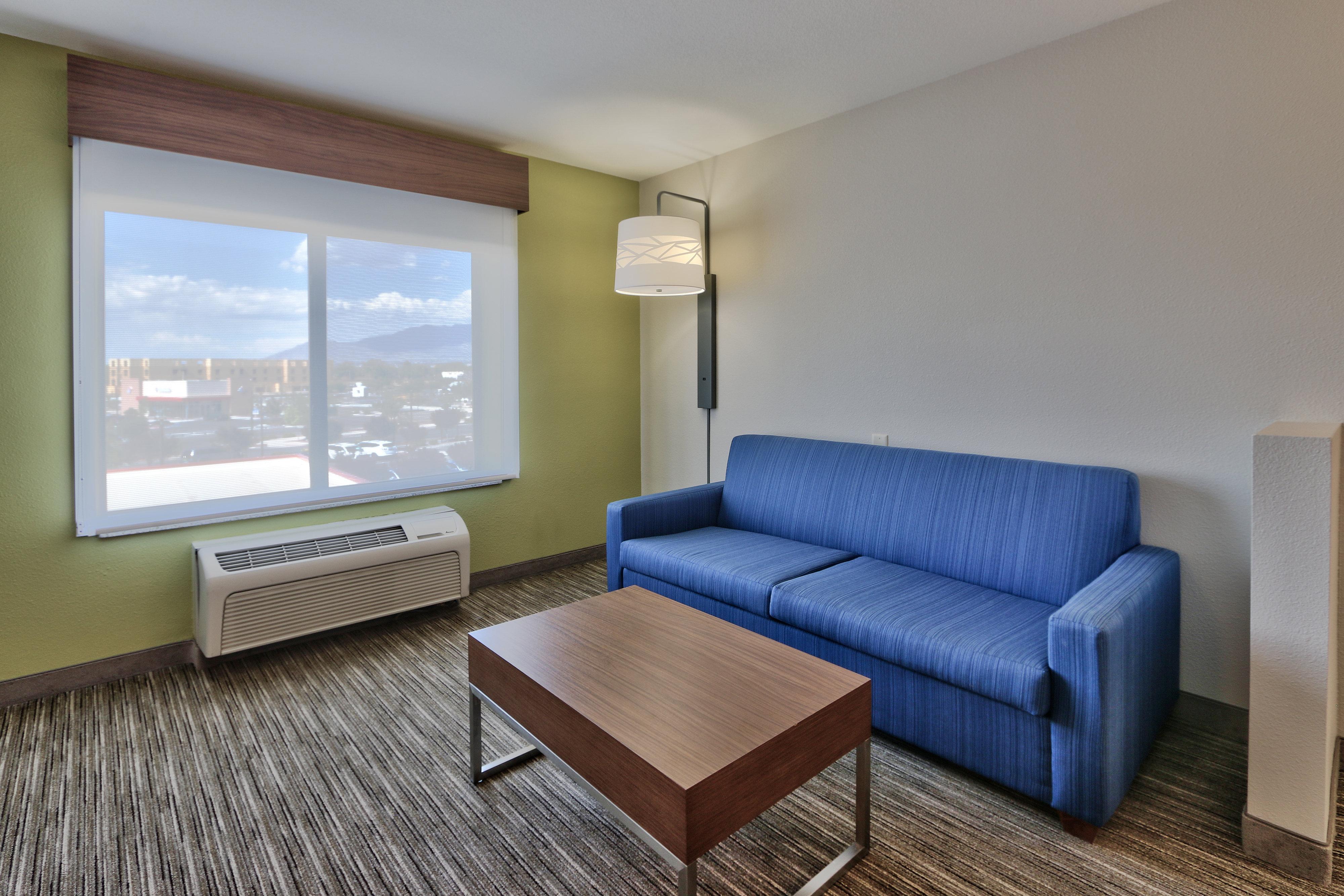 Holiday Inn Express & Suites Albuquerque Historic Old Town By Ihg Екстер'єр фото