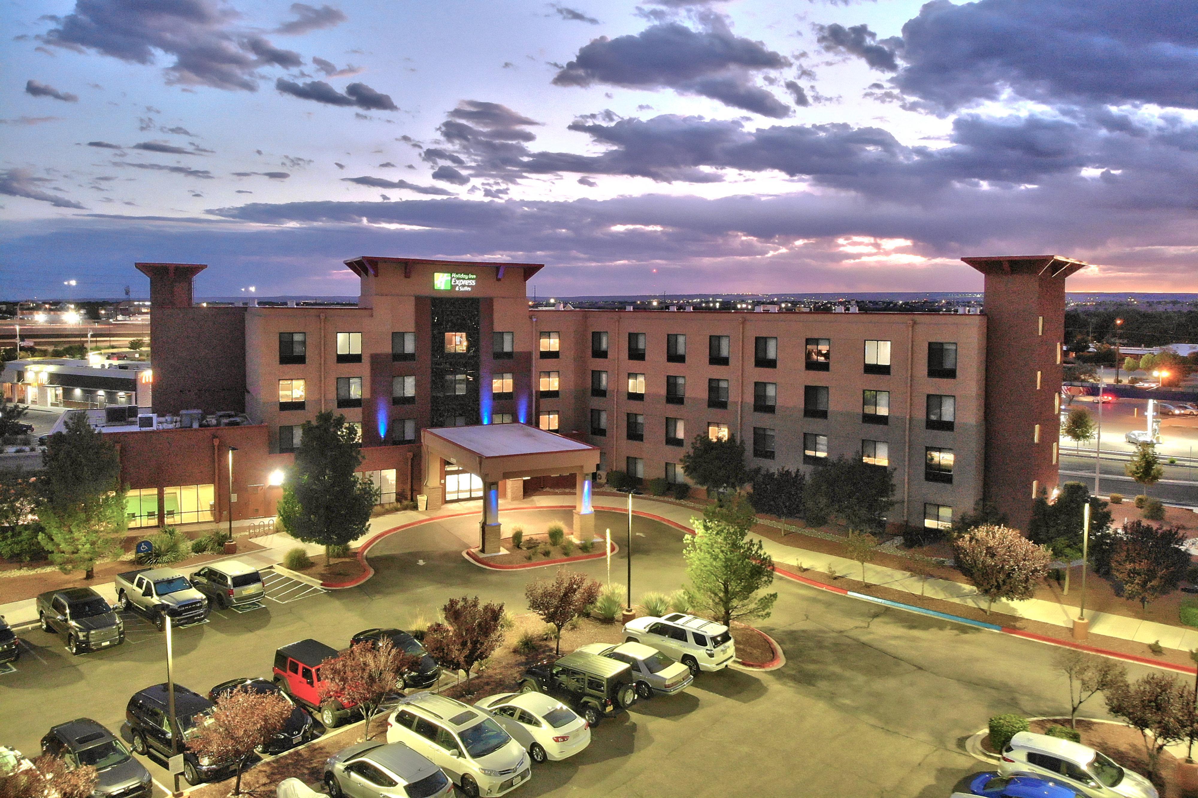 Holiday Inn Express & Suites Albuquerque Historic Old Town By Ihg Екстер'єр фото