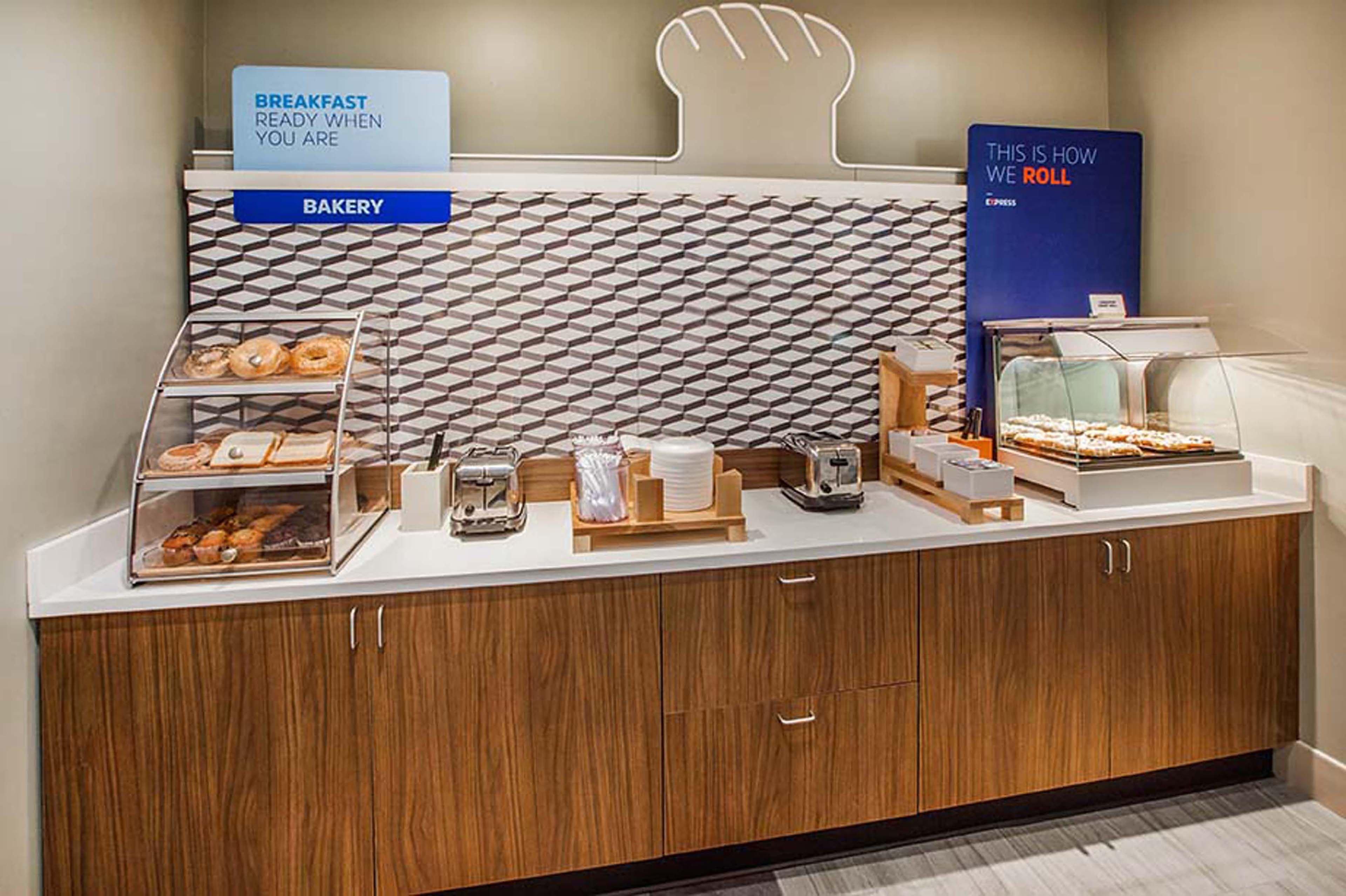 Holiday Inn Express & Suites Albuquerque Historic Old Town By Ihg Екстер'єр фото