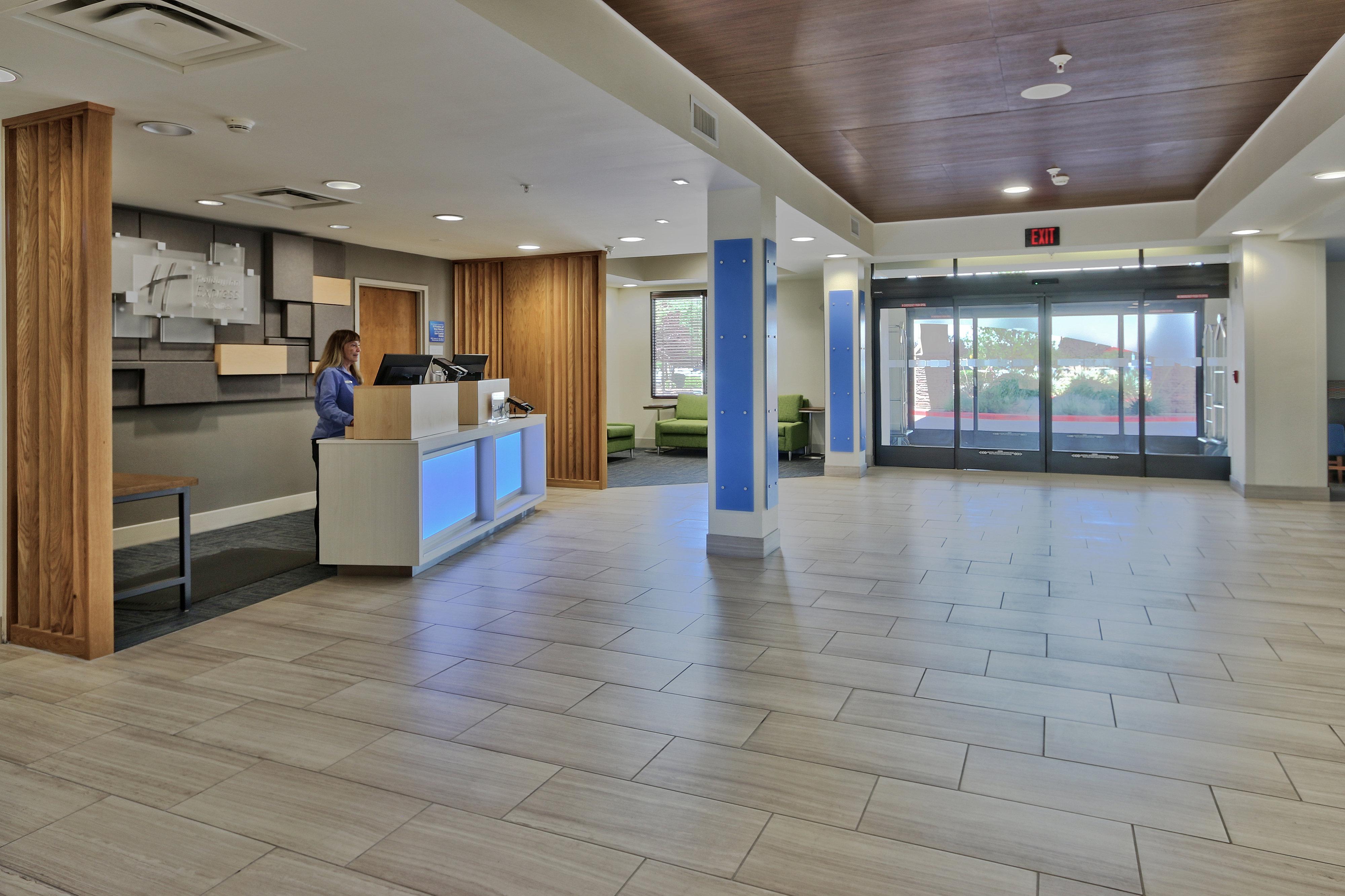 Holiday Inn Express & Suites Albuquerque Historic Old Town By Ihg Екстер'єр фото