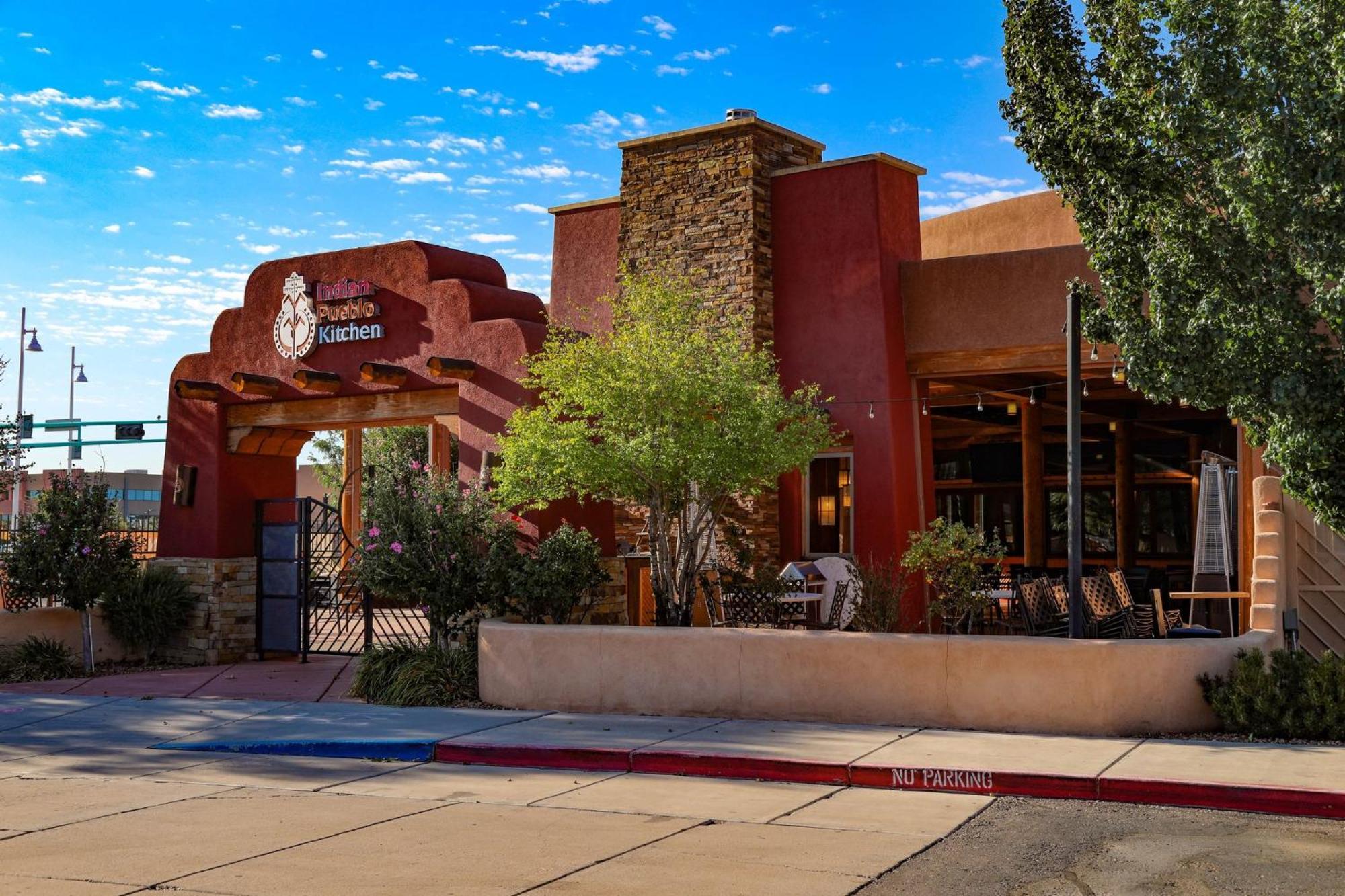 Holiday Inn Express & Suites Albuquerque Historic Old Town By Ihg Екстер'єр фото